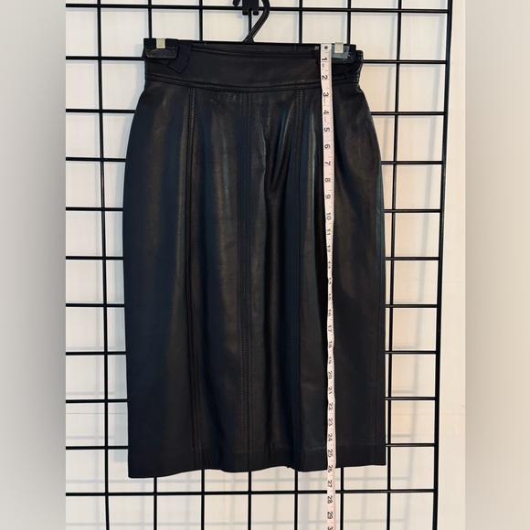 Vintage Escada by Laurel Black Leather Skirt - Picture 4 of 4